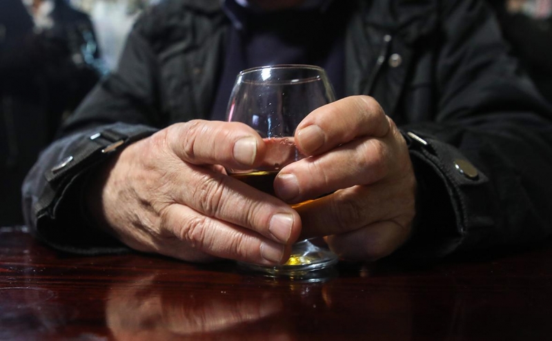 
                    Крупные торговые сети выступили против легализации онлайн-продаж алкоголя

                